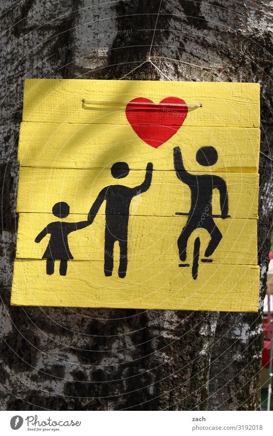 respect each other Fahrradfahren wandern Baum Stadt Verkehr Fußgänger Wege & Pfade Verkehrszeichen Verkehrsschild Zeichen Schilder & Markierungen Hinweisschild