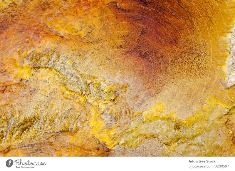 Leuchtend orangefarbene Spritzer in der Natur Überleitung Hintergrundbild Berge u. Gebirge abstrakt Felsen geologisch Orange strömen Stein gelb schön natürlich