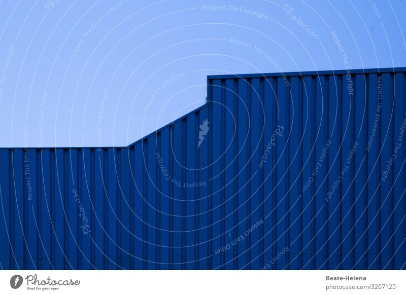 Alles ist blau 2 Lifestyle Haus Arbeitsplatz Wirtschaft Industrie Umwelt Saarbrücken Industrieanlage Bauwerk Gebäude Architektur Mauer Wand Fassade Dach