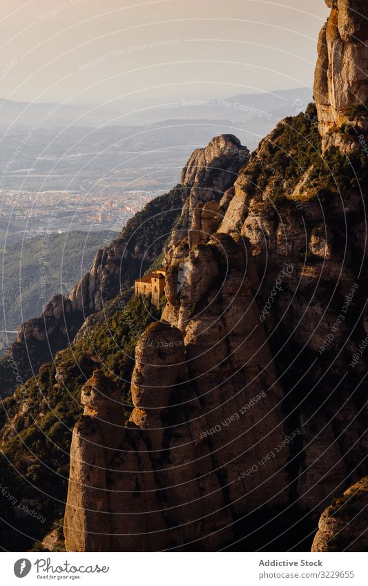 Kloster auf dem Berg Montserrat Architektur Einsiedler Meisterwerk Sant Joan Abtei traditionell Basilika Kathedrale mittelalterlich Denkmal Felsen Natur Stein