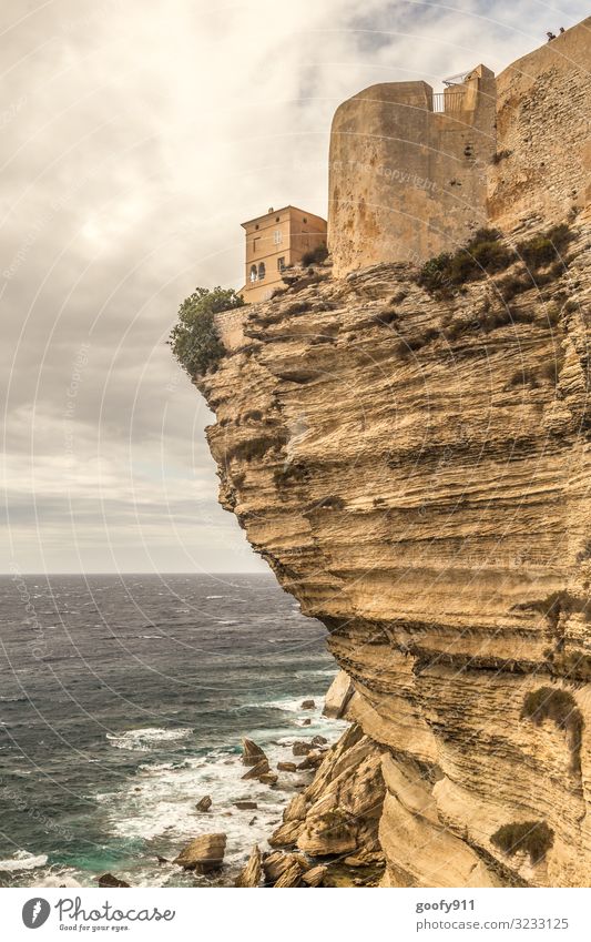 Wohnen am Abgrund Ferien & Urlaub & Reisen Tourismus Ausflug Abenteuer Ferne Freiheit Sightseeing Städtereise Umwelt Landschaft Wasser Himmel Wolken