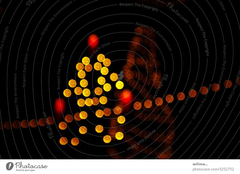 Lichter auf dem Weihnachtsmarkt Weihnachten & Advent Lichterkette Beleuchtung Unschärfe Weihnachtsstimmung Lichtkreis Lichterkullern leuchten Abend Nacht dunkel