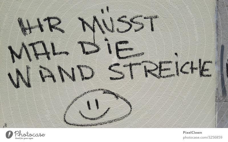 Graffiti Lifestyle Stil Design Freude Häusliches Leben Kunst Kultur Jugendkultur Subkultur Stadt schreiben verrückt trashig schwarz weiß Stimmung Farbfoto