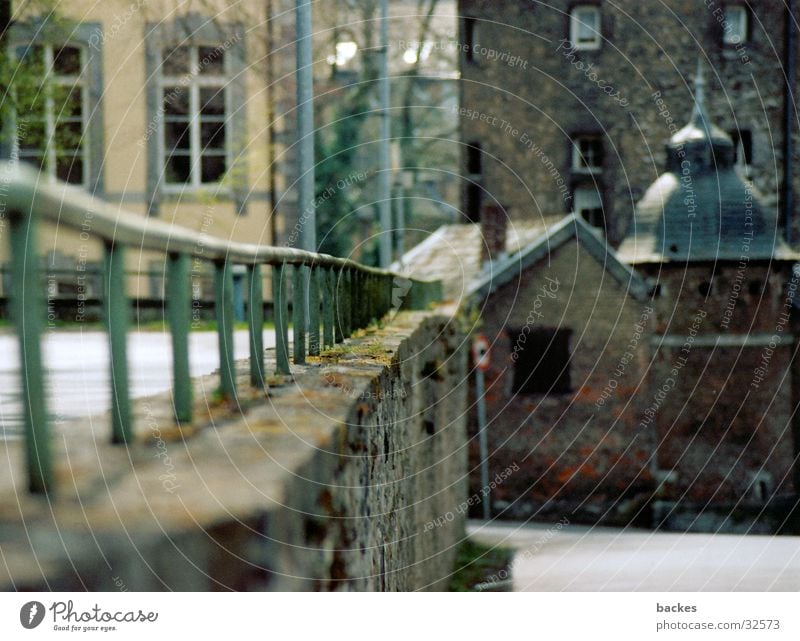 ohne Ende Fluchtpunkt Mauer Architektur Geländer