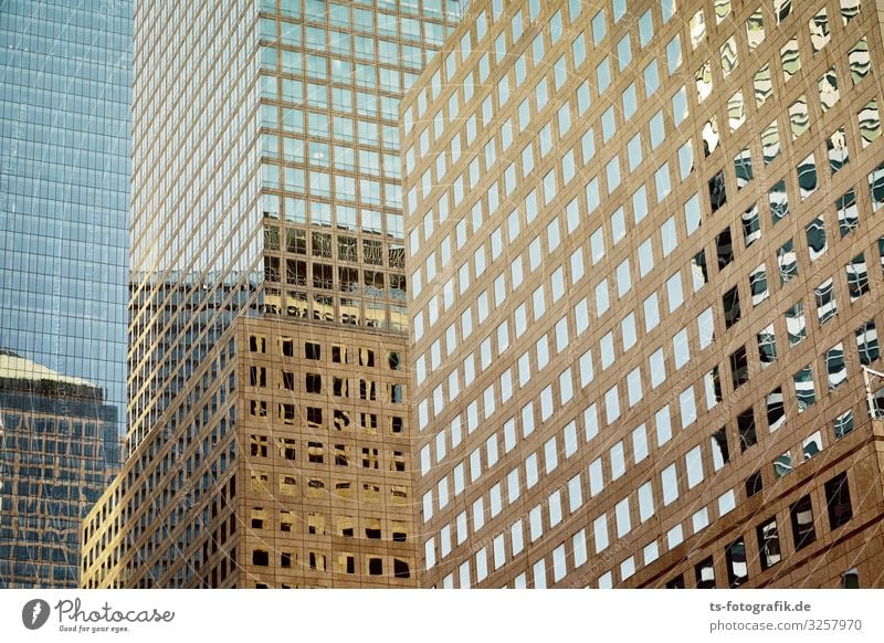 Golden City New York City Manhattan USA Stadtzentrum Skyline Menschenleer Haus Hochhaus Bauwerk Gebäude Architektur Mauer Wand Fassade Fenster Beton Glas gold