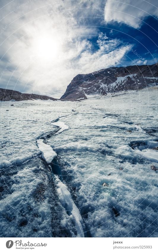 Gletscherschmelze Berge u. Gebirge Umwelt Natur Himmel Wolken Sonne Klima Klimawandel Schönes Wetter Alpen Stein Wasser fest Flüssigkeit kalt lang Wärme blau