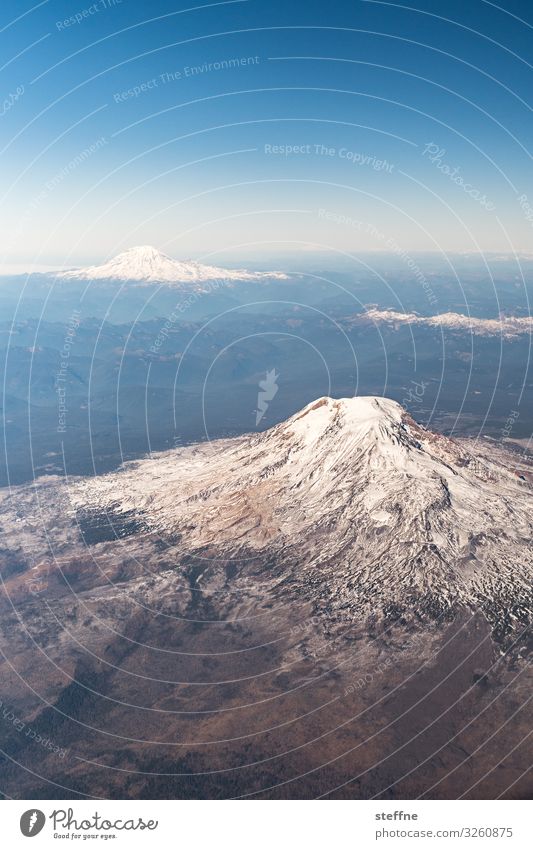 GIPFELTREFFEN Umwelt Landschaft Winter Schönes Wetter kalt hoch Wintersport Skifahren Gipfel Berge u. Gebirge USA Washington State mount rainier mt rainier