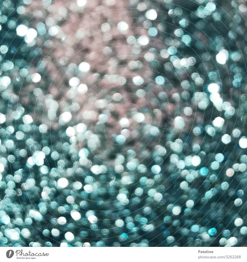 Geglitzer Urelemente Wasser Kristalle glänzend hell blau weiß Glitter Glitzerstaub Farbfoto mehrfarbig Außenaufnahme Nahaufnahme Detailaufnahme Menschenleer Tag