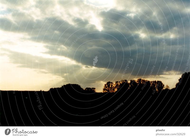 wolkenszenario Wolken Licht Donnern Sturm Beleuchtung Himmel Kontrast Gewitter