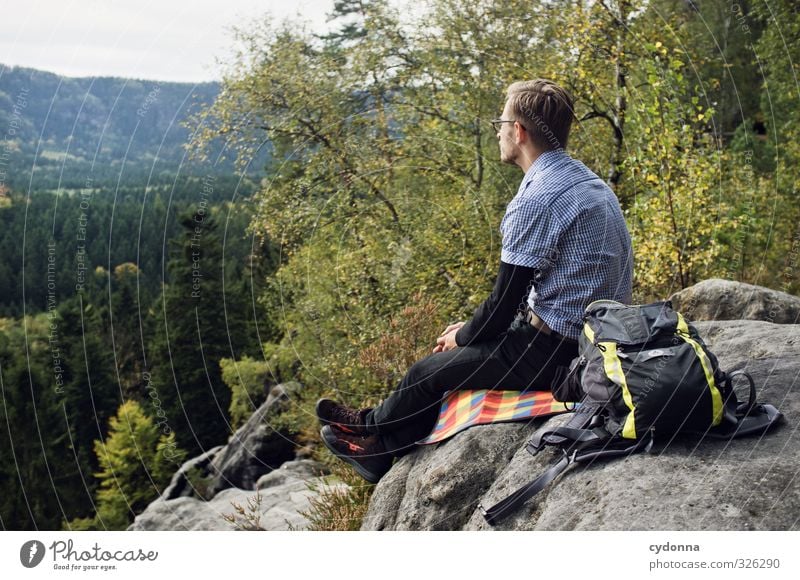 Aussicht genießen harmonisch Erholung Ferien & Urlaub & Reisen Tourismus Ausflug Abenteuer Ferne Freiheit wandern Mensch Junger Mann Jugendliche Leben