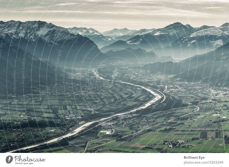 Drei Länder - Ein Fluss Ferien & Urlaub & Reisen Winter Natur Landschaft Nebel Alpen Berge u. Gebirge Rhein Idylle Schweiz Europa Rheintal Smog Österreich Feld