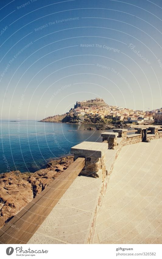 40 grad im schatten Umwelt Natur Landschaft Urelemente Wasser Himmel Wolkenloser Himmel Sonne Sommer Schönes Wetter Küste Bucht Meer ästhetisch Italien