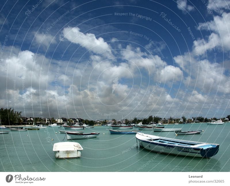 Wolken Meer Strand Wasserfahrzeug Baum Haus Himmel