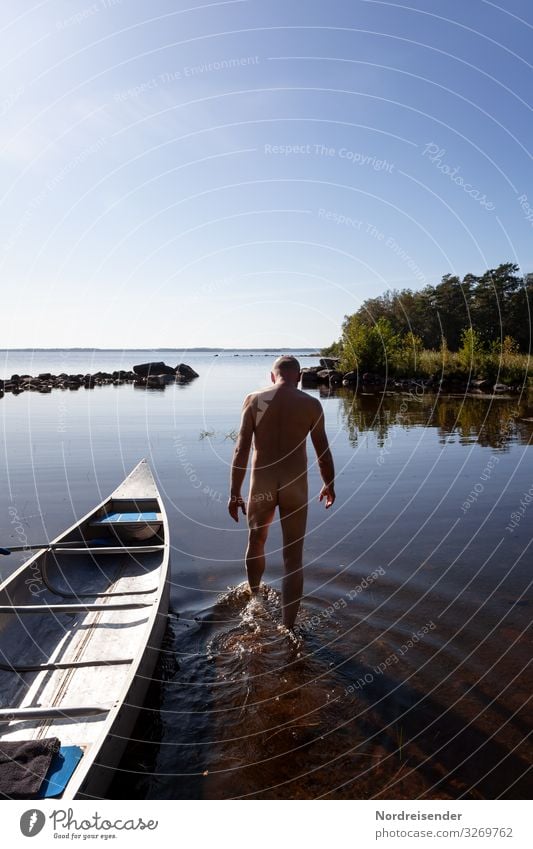 Frei sein Rückansicht Ganzkörperaufnahme Porträt Sonnenlicht Gegenlicht Panorama (Aussicht) Reflexion & Spiegelung Kontrast Tag Textfreiraum oben Außenaufnahme