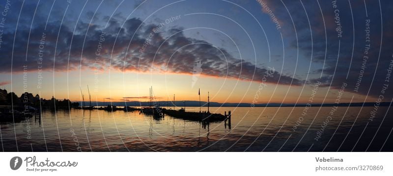 Abend am Genfer See bei Evian-les-Bains Landschaft Wasser Himmel Wolken Sonnenaufgang Sonnenuntergang Küste Seeufer lac leman Evian les bains blau mehrfarbig