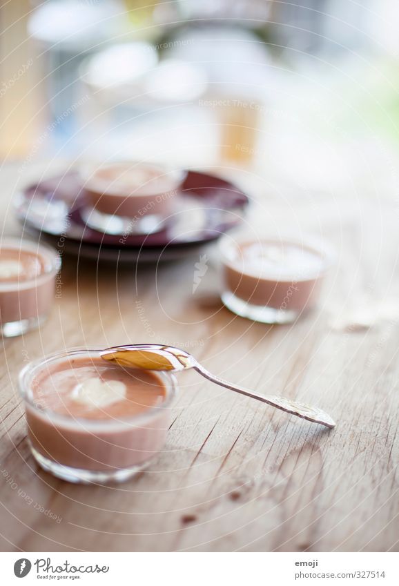 cremig Joghurt Milcherzeugnisse Dessert Speiseeis Süßwaren Ernährung Löffel lecker süß Sahne Farbfoto Innenaufnahme Nahaufnahme Menschenleer Tag