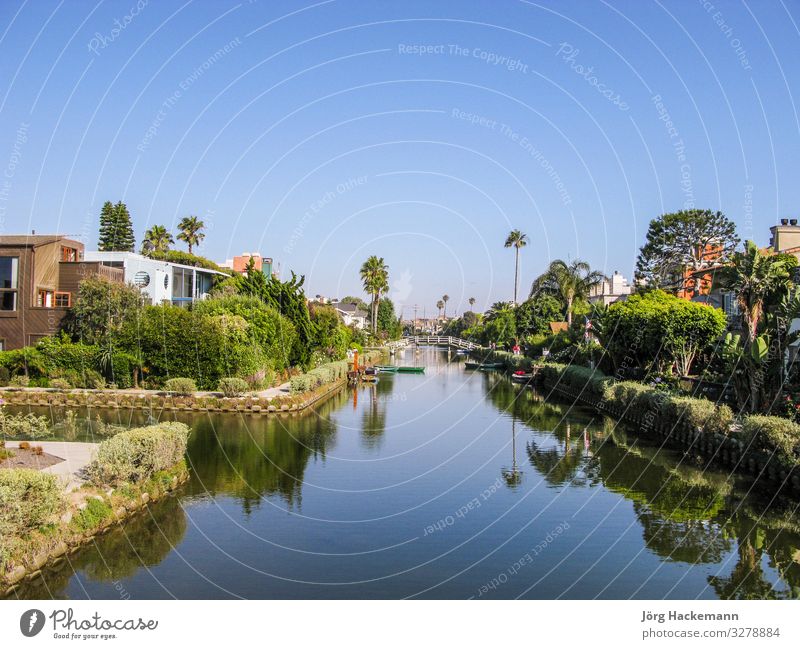 alte Kanäle von Venedig in Kalifornien, schöner Wohnbereich Strand Haus Landschaft Himmel Baum Stadt Gebäude Architektur Straße Wasserfahrzeug blau grün Buchse