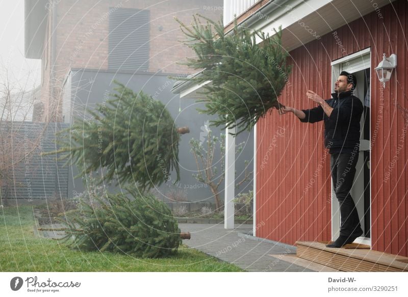 ausgedient... danke Lifestyle Häusliches Leben Wohnung Haus Garten Weihnachten & Advent Mensch maskulin Junger Mann Jugendliche Erwachsene 1 Kunst Kunstwerk