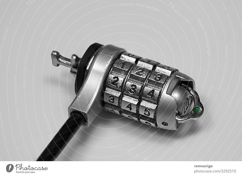 Laptop-Schloss Business Computer Notebook Technik & Technologie Geborgenheit Zugänglichkeit Kabel Anschluss Firewall Information Vorhängeschloss Schwarzweißfoto