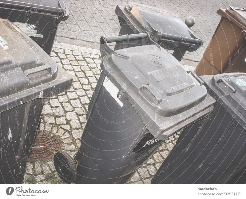 Abfall Dienstleistungsgewerbe Müll Klimawandel Stadt dreckig hässlich trashig Ordnungsliebe Scham Zukunftsangst Völlerei gefräßig Hemmungslosigkeit egoistisch