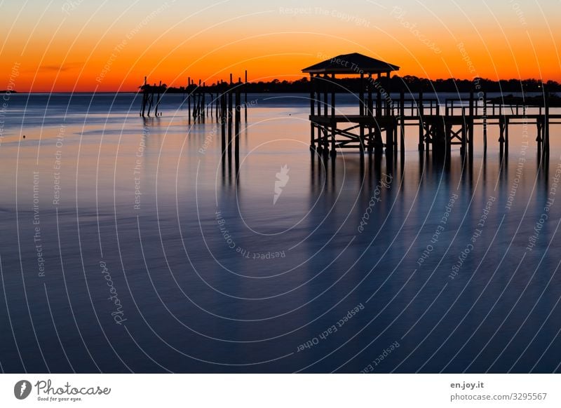 Abend für Abend Ferien & Urlaub & Reisen Sommer Sommerurlaub Meer Umwelt Natur Landschaft Wolkenloser Himmel Horizont Sonnenaufgang Sonnenuntergang