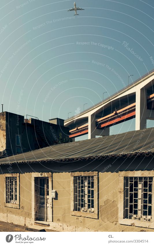 alcântara Ferien & Urlaub & Reisen Wolkenloser Himmel Schönes Wetter Lissabon Portugal Europa Stadtrand Haus Brücke Bauwerk Gebäude Architektur Mauer Wand