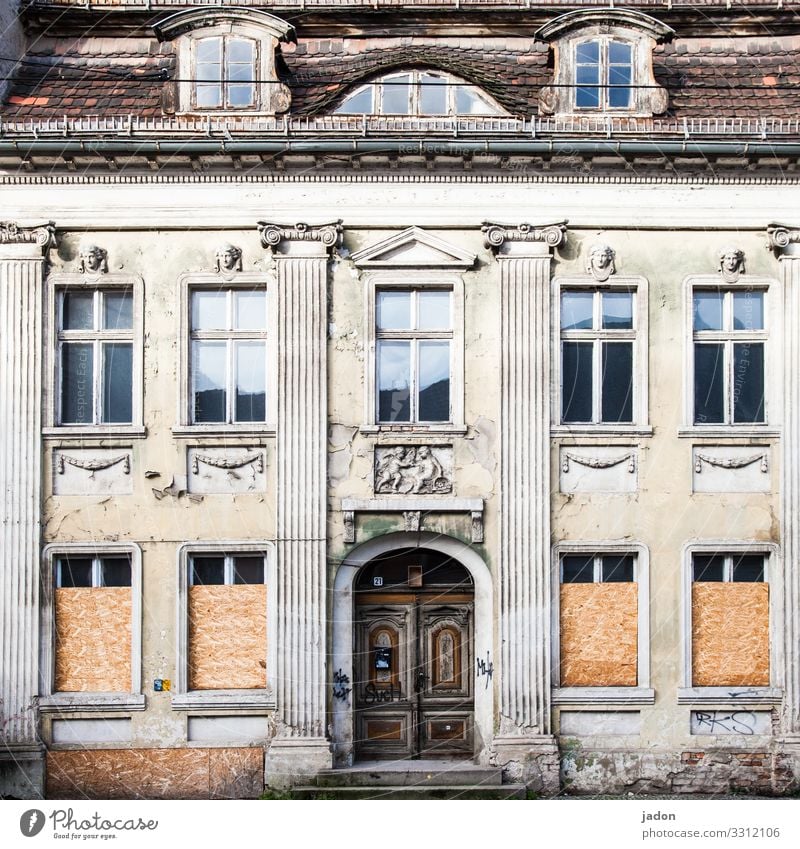 ein haus mit vielen gesichtern. Lifestyle elegant Wohnung Haus Traumhaus Brandenburg an der Havel Stadt Stadtzentrum Gebäude Architektur Fassade Fenster Tür