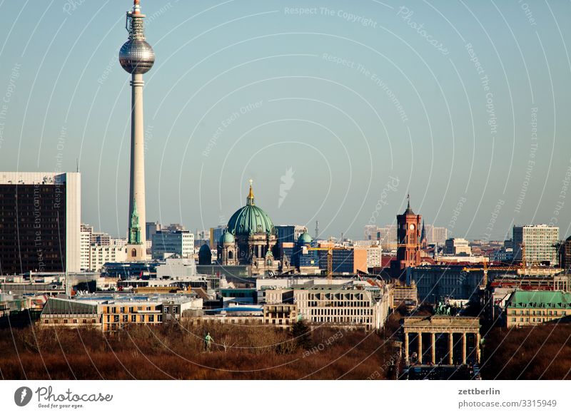 Skyline Berlin Großstadt Deutschland Ferne Hauptstadt Horizont Ferien & Urlaub & Reisen Reisefotografie Stadt Tourismus Stadtleben Überblick Straße Verkehr