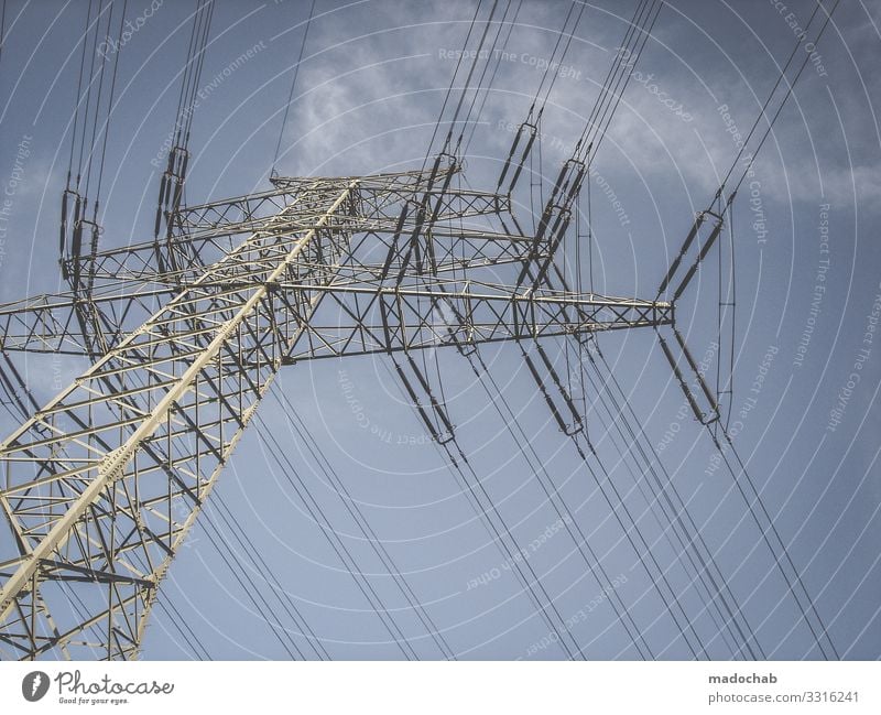 Strommast Industrie Energiewirtschaft Erfolg Kraft sparsam Höhenangst Hochmut Stolz Klima Konkurrenz Kontrolle Macht Netzwerk Hochspannungsleitung Elektrizität