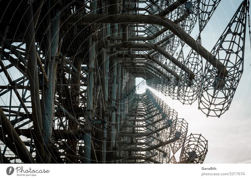 altes Radar der Geheimarmee der Sowjetunion in Tschernobyl Design Ferien & Urlaub & Reisen Tourismus Ausflug Herbst Antenne Metall Linie bedrohlich groß