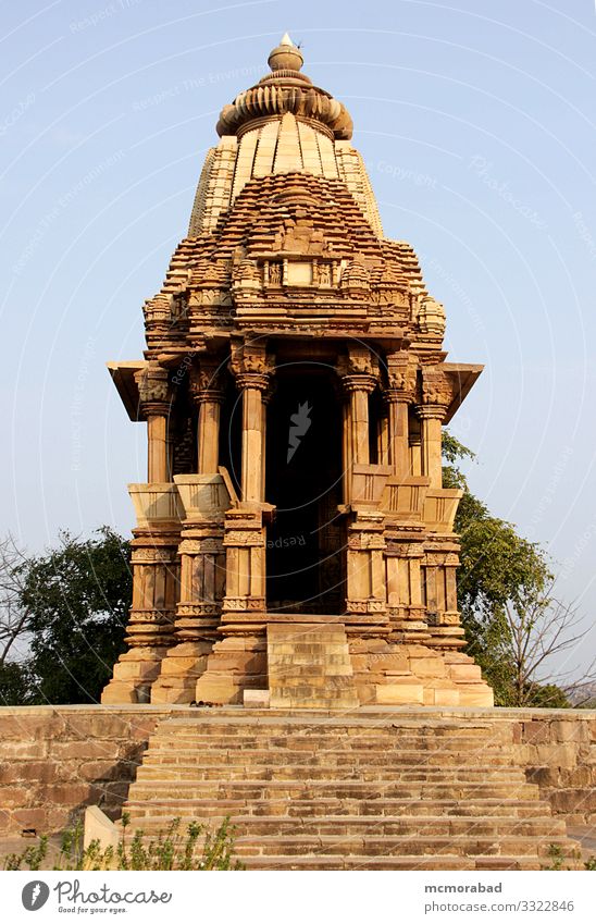 Chaturbhuj-Tempel, Khajuraho Ferien & Urlaub & Reisen Platz Architektur Stein Religion & Glaube Aussicht Durchblick Ausblick frontal Vorderseite Sandstein