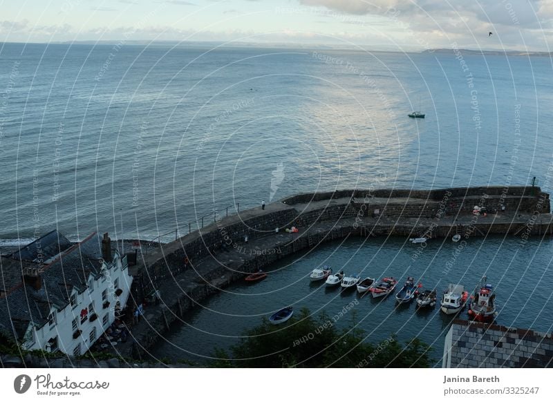 Englischer Hafen Umwelt Natur Landschaft Wasser Himmel Horizont Sonnenaufgang Sonnenuntergang Wellen Küste Bucht Meer Fischerdorf Schifffahrt Bootsfahrt