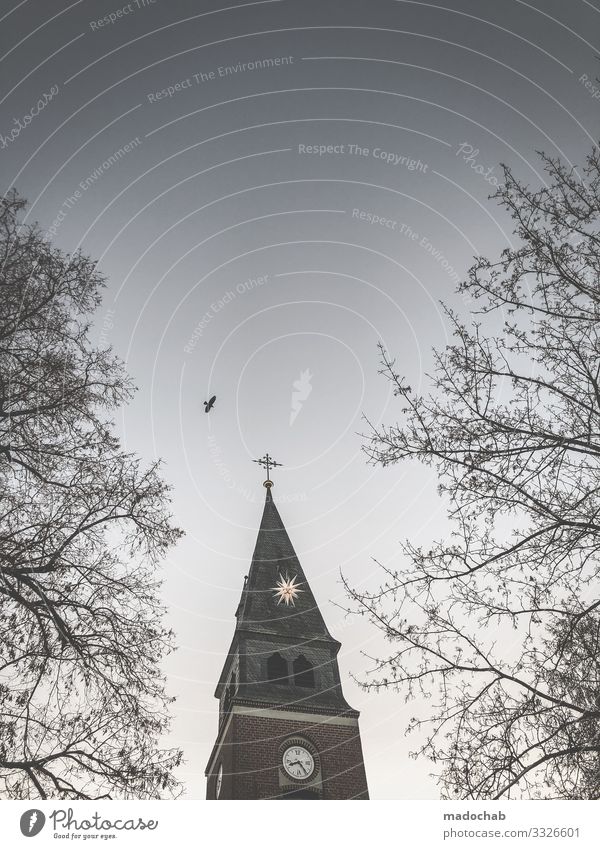 Kirche Geistlicher Kultur Turm Architektur Kreuz Sicherheit Schutz friedlich Güte Gastfreundschaft Selbstlosigkeit Menschlichkeit Solidarität Hilfsbereitschaft