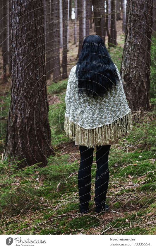 Waldfee harmonisch Sinnesorgane ruhig Meditation Ausflug Mensch feminin Frau Erwachsene 1 Natur Baum Moos Wege & Pfade Mode Bekleidung Stiefel Haare & Frisuren