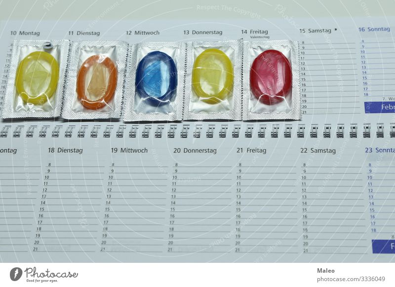 Wochenkalender Wochenende Arbeitszeit Kalender frei Tag Termin & Datum planen Packung Farbe Gummi Schutz AIDS Gesundheit Romantik Sexualität Leben