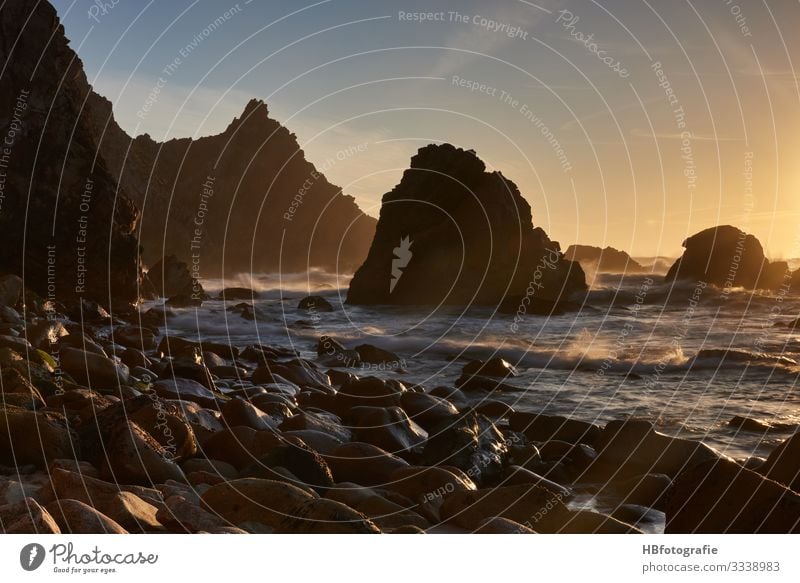 Brandung Umwelt Natur Landschaft Sand Wasser Wellen Küste Seeufer Strand Bucht Meer Insel atmen Gefühle Freude Glück Kraft Freiheit Portugal Fotografie