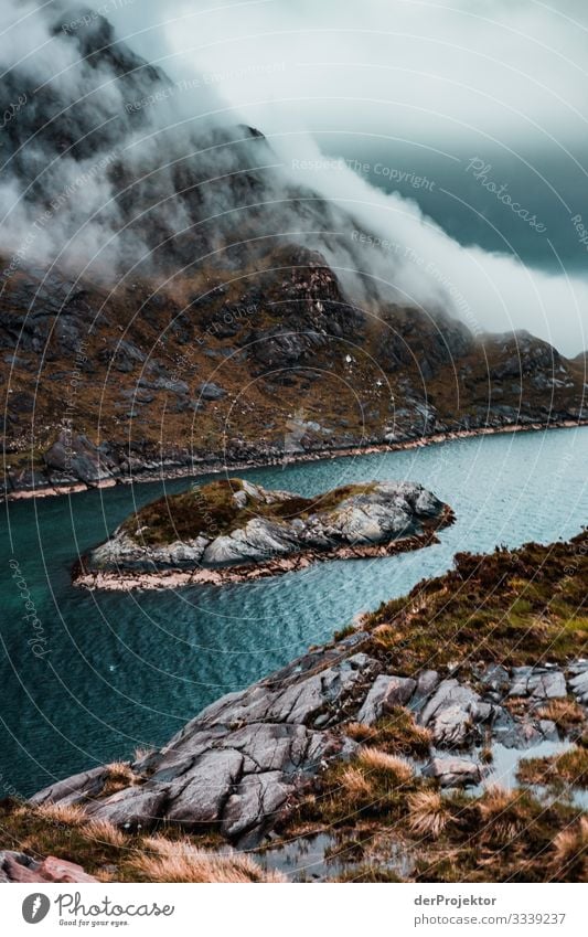 Blick auf das Loch Coruisk III Freizeit_2017 Joerg Farys derProjektor dieProjektoren Licht Tag Starke Tiefenschärfe Textfreiraum Mitte Morgen Morgendämmerung