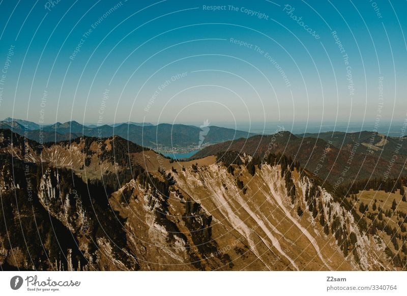 Tegernsee vom Brecherspitz aus gesehen brecherspitze spitzing wandern panoroma berge natur bergsee wasser alpenvorland bayern aufstieg gebirge Aussicht