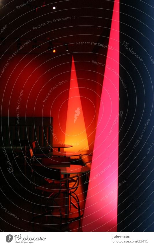 Lichtkegel mehrfarbig Ambiente Tisch Sitzecke gemütlich Fototechnik kegelförmig Dekoration & Verzierung