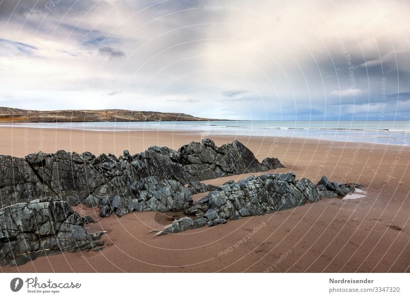 Sandstrand an der Barentssee Ferien & Urlaub & Reisen Ferne Freiheit Expedition Natur Landschaft Urelemente Wasser Himmel Gewitterwolken Wetter Felsen Wellen