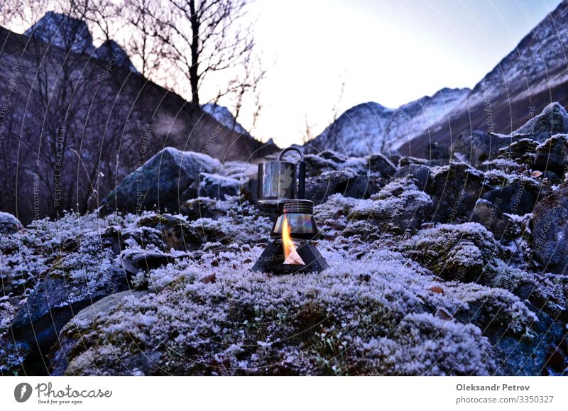 Kaffee ist immer Kaffee, besonders in den Bergen schön Ferien & Urlaub & Reisen Tourismus Winter Schnee Berge u. Gebirge wandern Natur Landschaft Himmel Baum