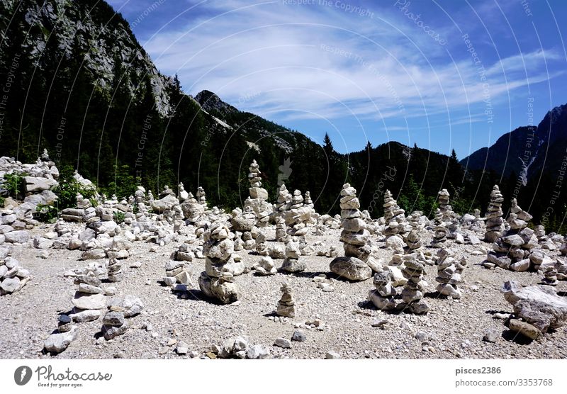 Viewpoint with stone piles, Vrsic pass and Triglav Mountains Erholung Ferien & Urlaub & Reisen Sommer Natur Park Inspiration mountain landscape view slovenia