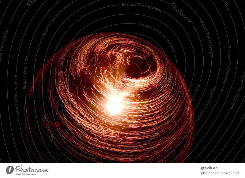 Lichtzirkel Lichtkugel Glasfaser Lampe Langzeitbelichtung Kitsch Bewegung drehendes Licht