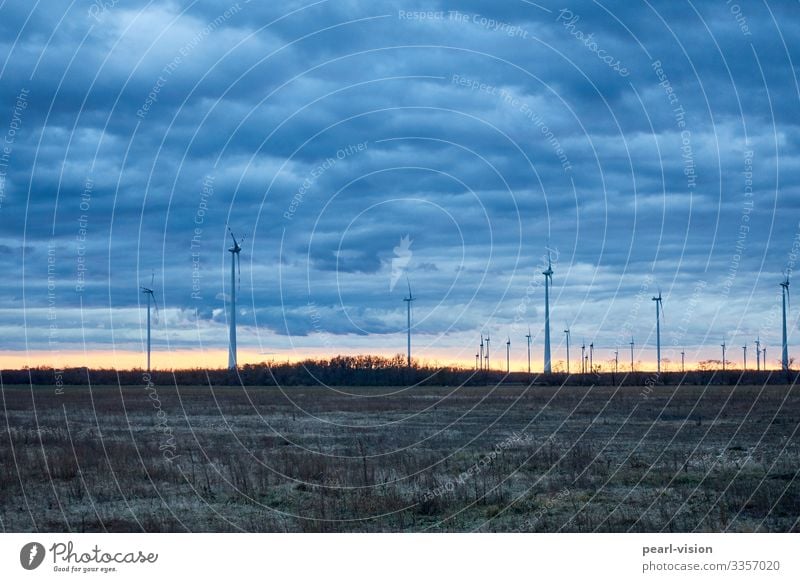 winterwind Windkraftanlage Erneuerbare Energie Himmel Winter Dämmerung Abend Wetter Technik & Technologie Energiewirtschaft