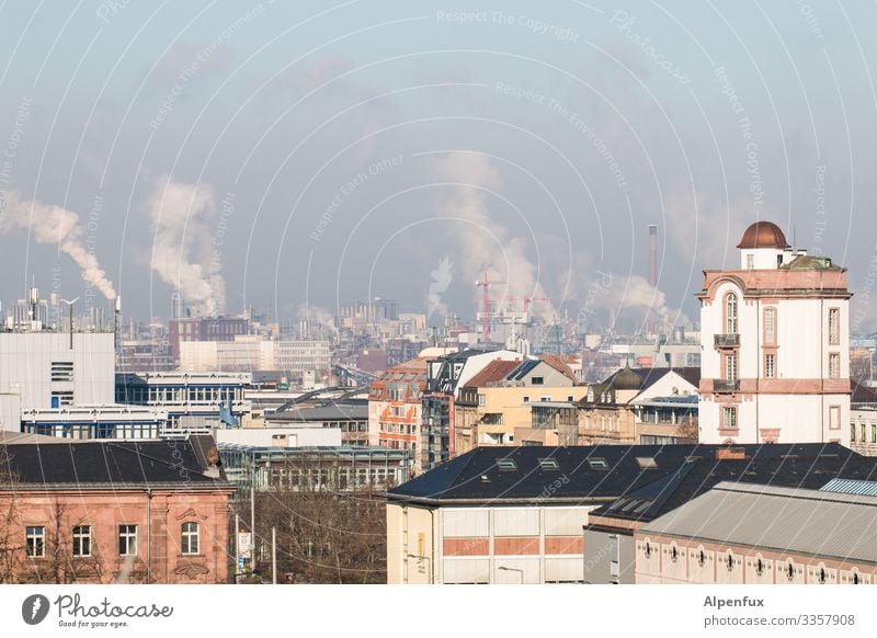 Bäh! | üble Nachbarschaft Umweltverschmutzung Außenaufnahme Menschenleer Tag Umweltschutz Klimawandel Schornstein Industrie Farbfoto Abgas Rauch Himmel Fabrik