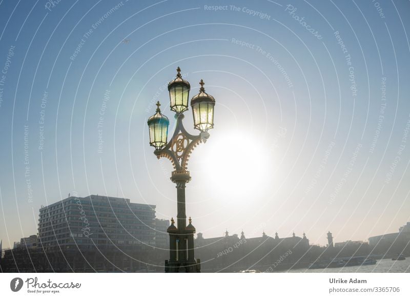 Lampe auf der Westminster Bridge - London Ferien & Urlaub & Reisen Tourismus Sightseeing Städtereise Tapete Schönes Wetter Fluss Themse Themse Brücken