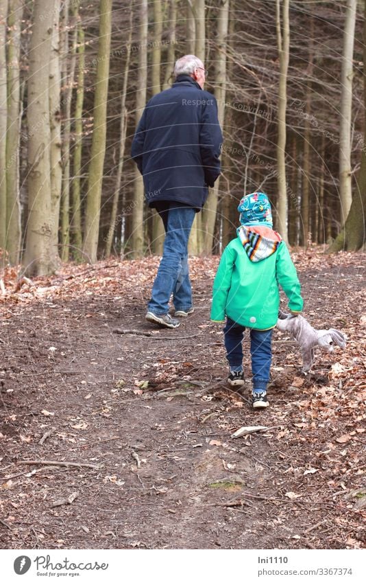 Osterspaziergang I maskulin Kind Junge Mann Erwachsene Männlicher Senior Großvater 2 Mensch 3-8 Jahre Kindheit 60 und älter Bewegung laufen wandern Freude