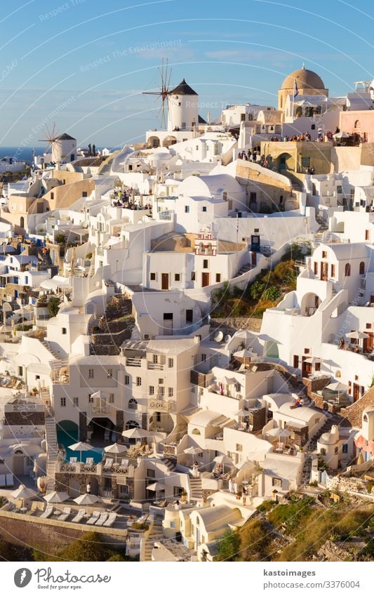 Dorf Oia bei Sonnenuntergang, Insel Santorin, Griechenland. schön Ferien & Urlaub & Reisen Tourismus Sommer Meer Haus Kultur Natur Landschaft Himmel Vulkan