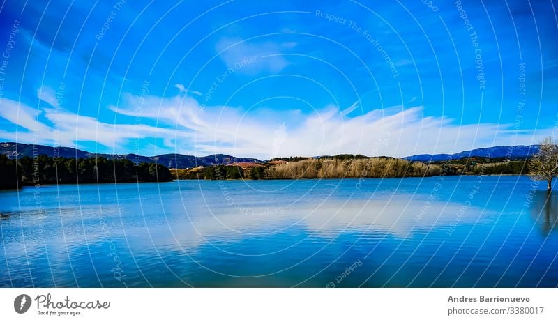 Ferien & Urlaub & Reisen Tapete Natur Landschaft Himmel Wolken Horizont Klima Wald See blau weiß Einsamkeit Idylle Wasser ruhige Umgebung Hintergründe