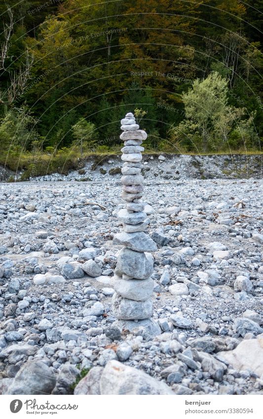 schön Wellness harmonisch Wohlgefühl ruhig Meditation Massage Berge u. Gebirge Yoga Herbst Stein einfach friedlich Frieden Stoamanderl Steinmanderl Haufen